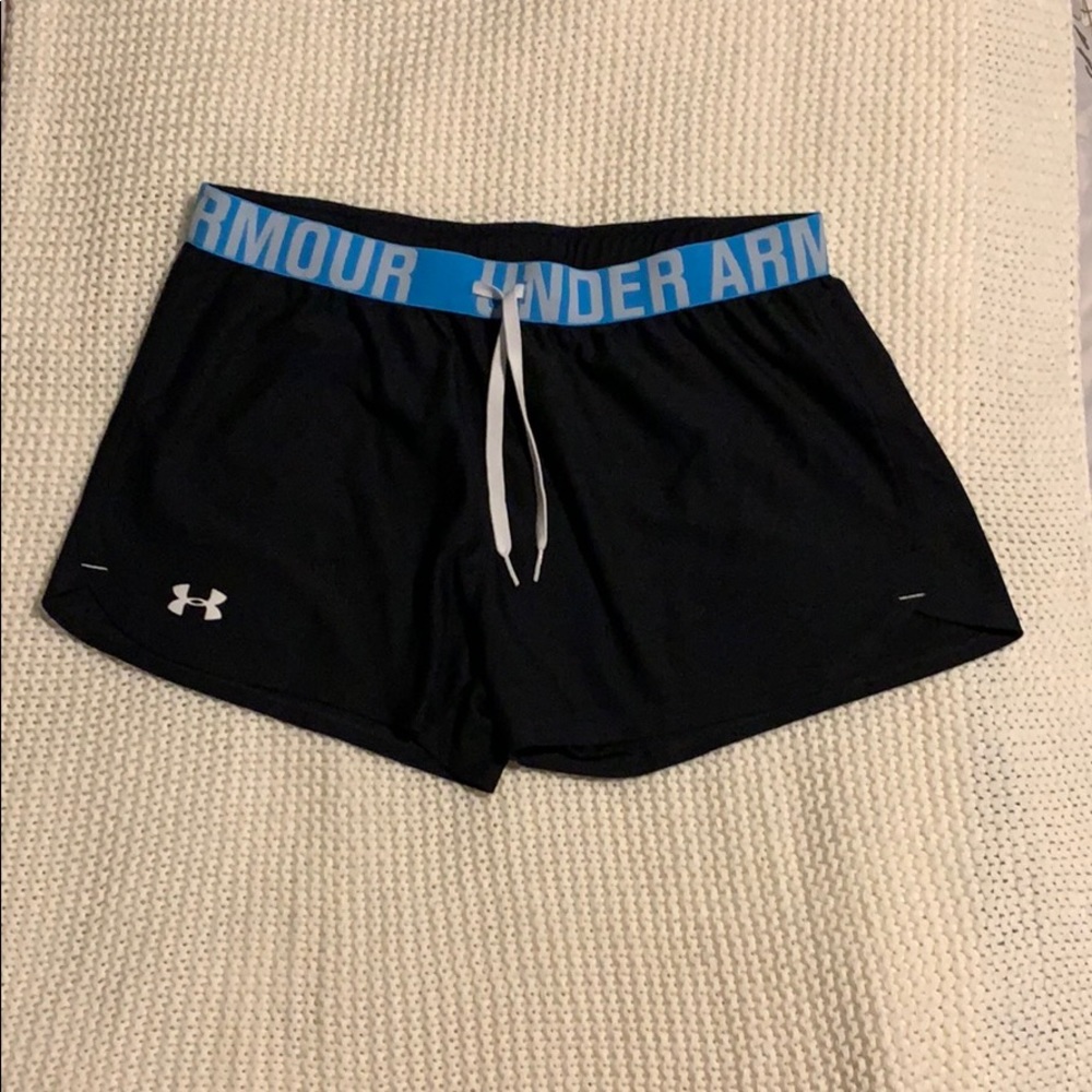 Under Armour Shorts M Black